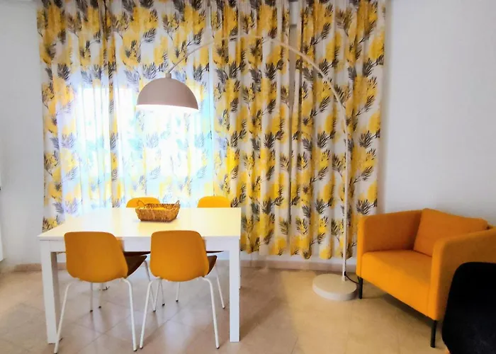 Casa Girasoles Terraza Patio Aire Acondicionado كوراليهو