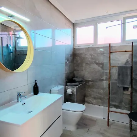 Casa Girasoles Roof Terrace, Patio, Air-con *