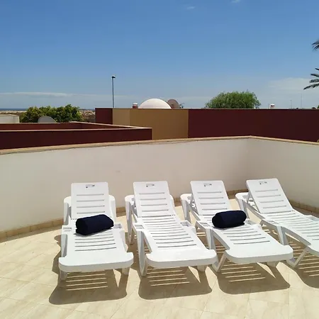 Casa Girasoles Terraza Patio Aire Acondicionado Chalet