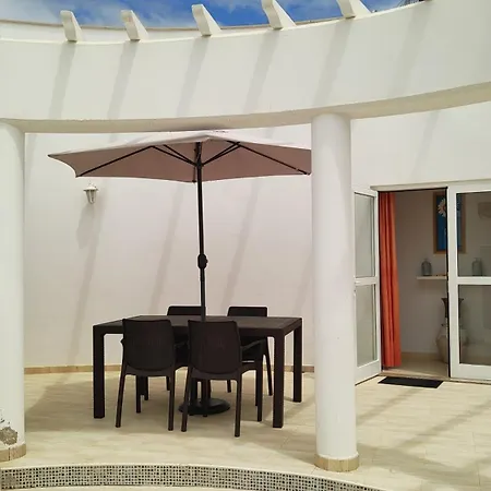 Casa Girasoles Terraza Patio Aire Acondicionado *
